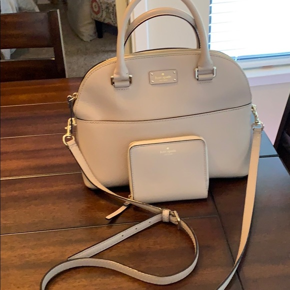 kate spade Handbags - Kate Spade crossbody purse & wallet